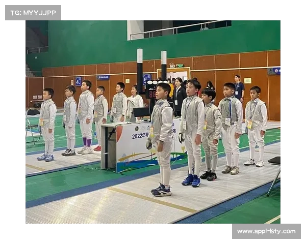 粤港澳青少年击剑大赛启动1500名选手同场竞技全运氛围浓厚 粤港澳青少年击剑大赛启动1500名选手同场竞技全运氛围浓厚